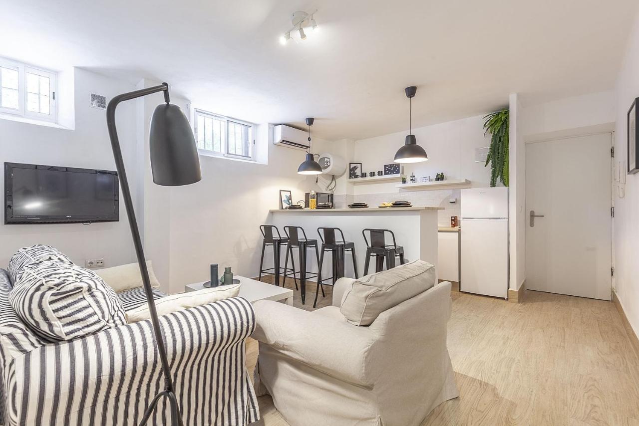 Elegante De Diseno 2 Hab Wifi-5 Pax Seville
